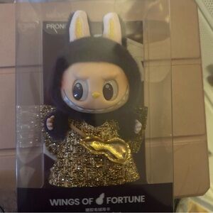 Pronounce Pop Mart Collectible Box